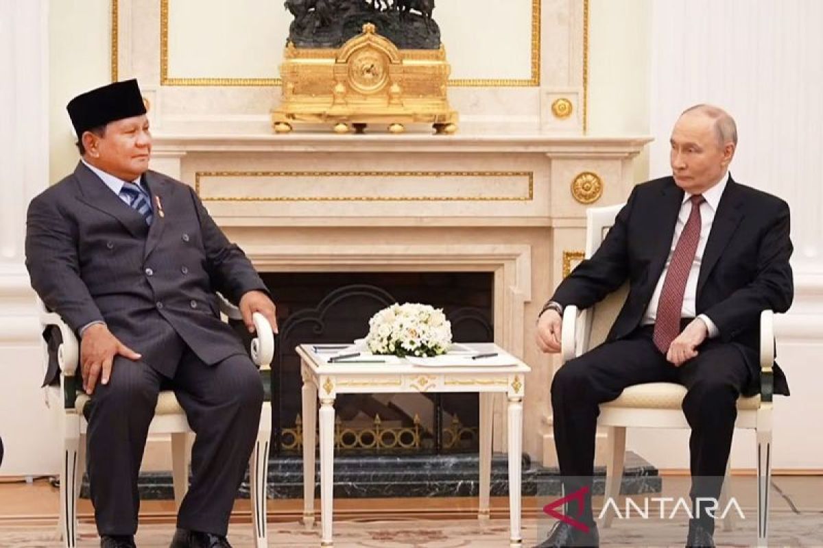 Yang Dibahas: Bahlil dampingi Prabowo ke Rusia untuk amankan pasokan minyak
