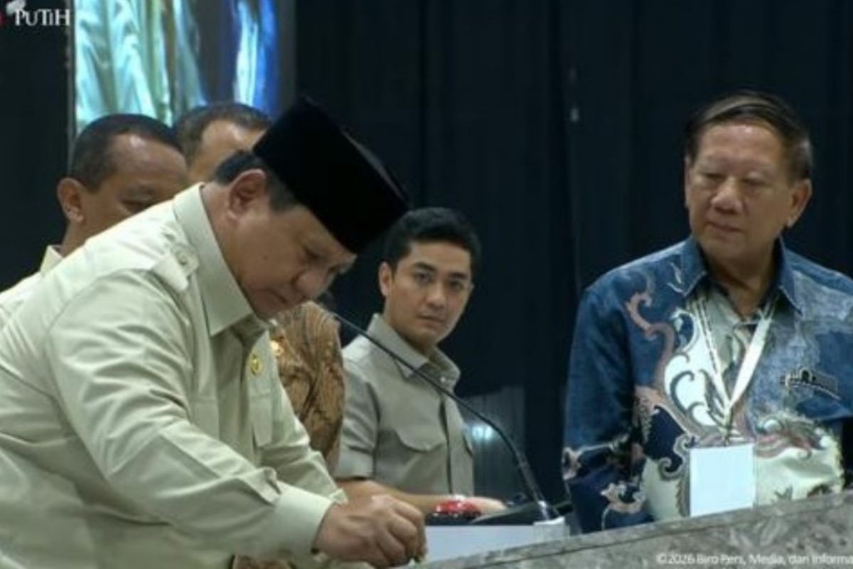 Rencana Khusus: Prabowo resmikan pabrik perakitan kendaraan komersial listrik di Magelang