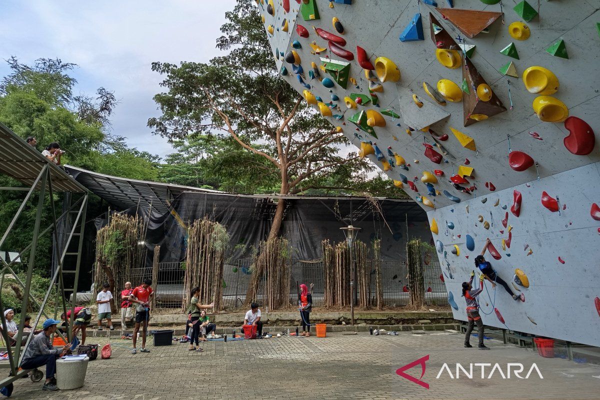 Program Terbaru: Atlet panjat tebing lead dan boulder perbanyak simulasi tanding