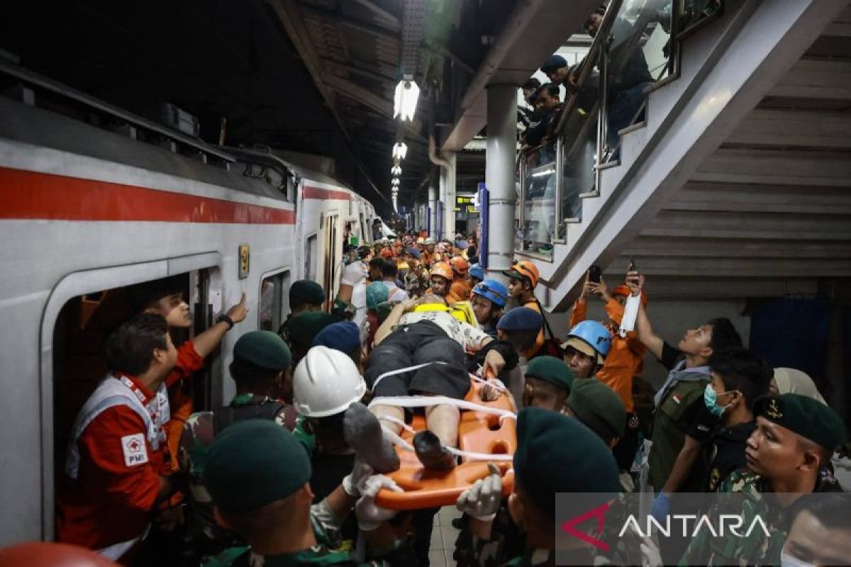 What Happened During: Seskab: Kemenhub evaluasi taksi Green SM imbas tabrakan KA