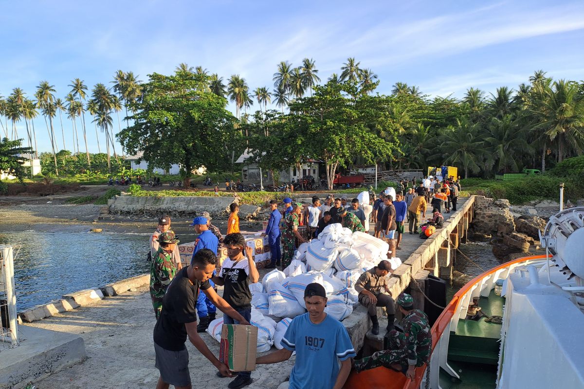 Agenda Utama: Pemprov Malut salurkan bantuan dari Wapres untuk korban gempa Ternate