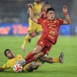 Persija Jakarta kalahkan Persebaya Surabaya 110426 Bay 10