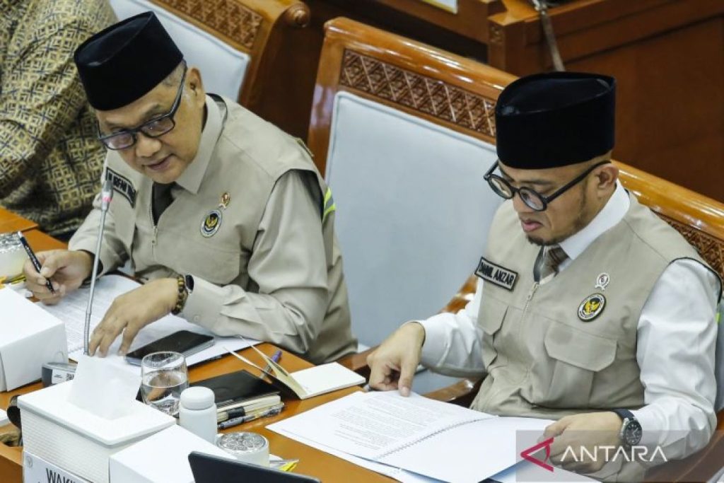 raker komisi viii dpr dengan menteri haji dan umrah 2771764