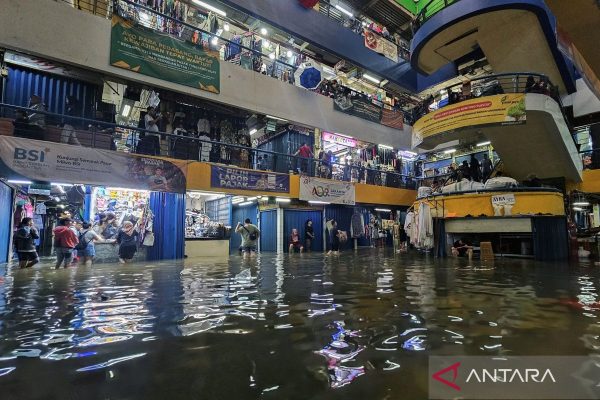 banjir di pasar cipulir 08032026 bal 7A