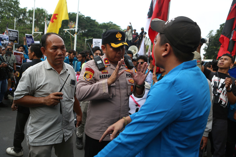 AKSI DEMO SATU TAHUN PEMERINTAHAN PRABOWO-GIBRAN